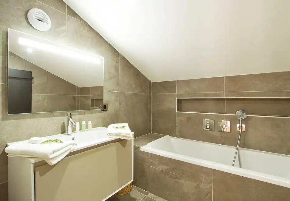 Phoenix C, Alpe d'Huez (self catered apartments) - Typical apartment style