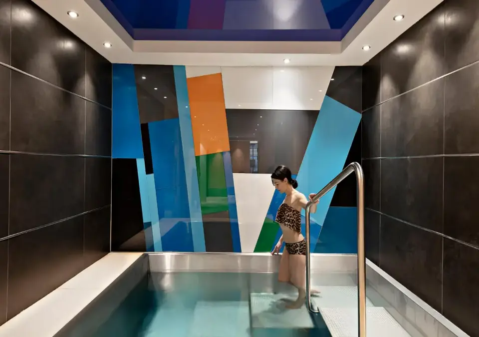 Alexane-Samoens-Plunge pool.webp