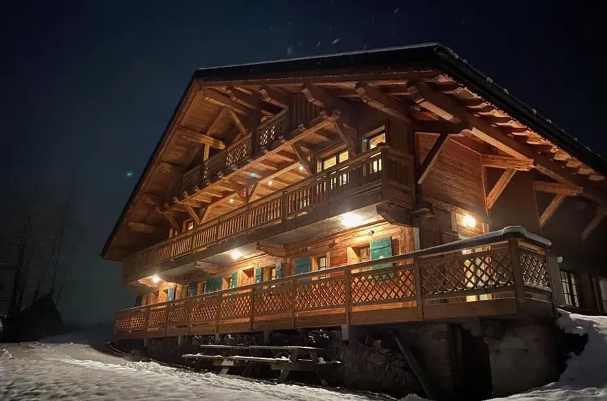 Le Bon Vieux Temps-Chatel-Exterior.webp