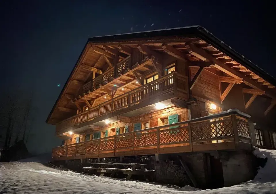 Le Bon Vieux Temps-Chatel-Exterior.webp