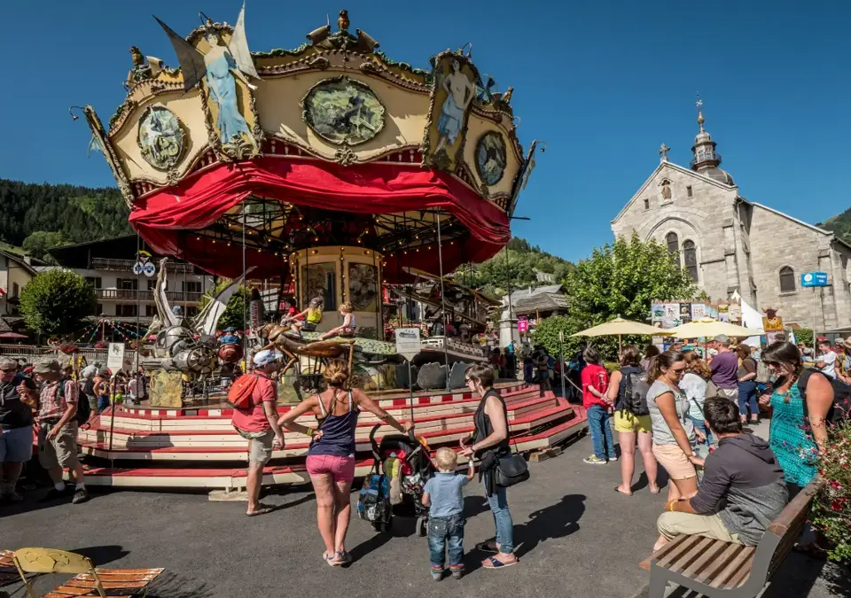 Le Grand Bornand carousel.webp