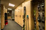 Chalet Altitude-Val Thorens-Ski lockers.webp
