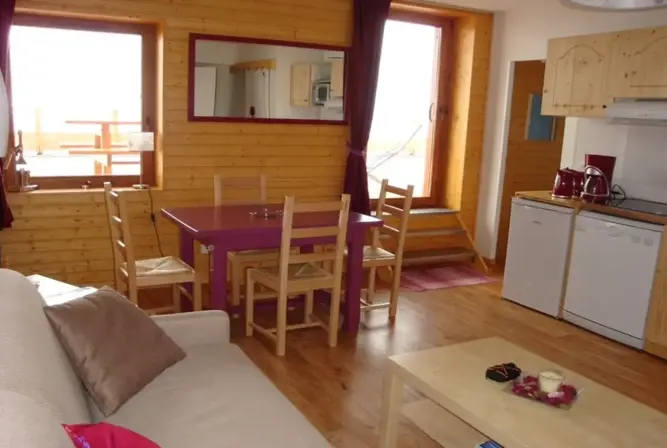 Les Balcons de Recoin-Chamrousse-Typical apartment style (4).webp