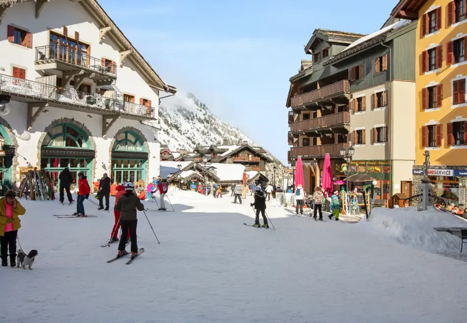 Le Village, Arc 1950 (self catered apartments) - Ski-in/Ski-out