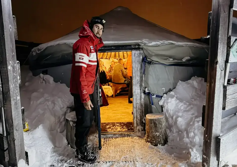 Tignes-Tarentaise-ESF evening in yurt.webp