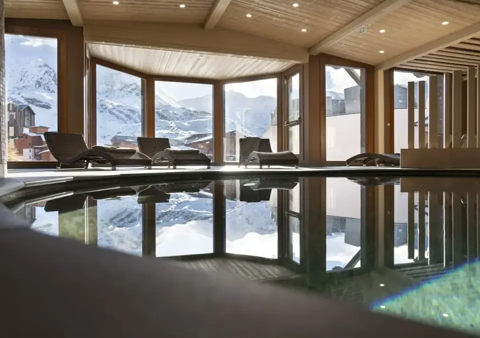 l'Oxalys-Val Thorens-Indoor pool (©S.Bergoend) (1).webp