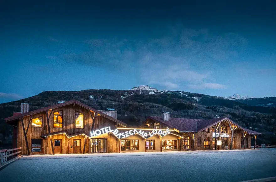 Basecamp Lodge-Bourg St Maurice (ManuReyboz).webp