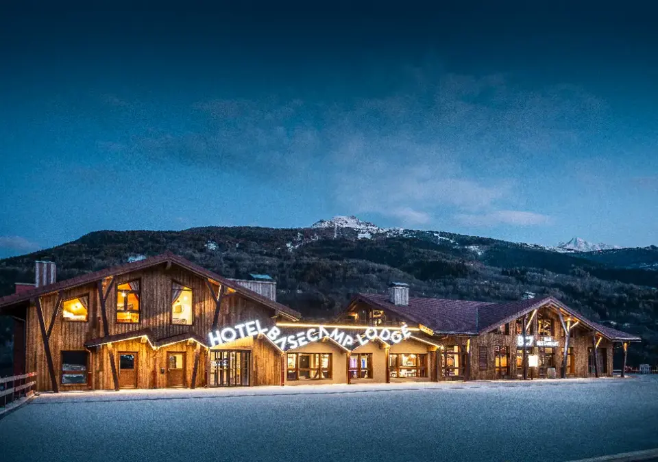 Basecamp Lodge-Bourg St Maurice (ManuReyboz).webp