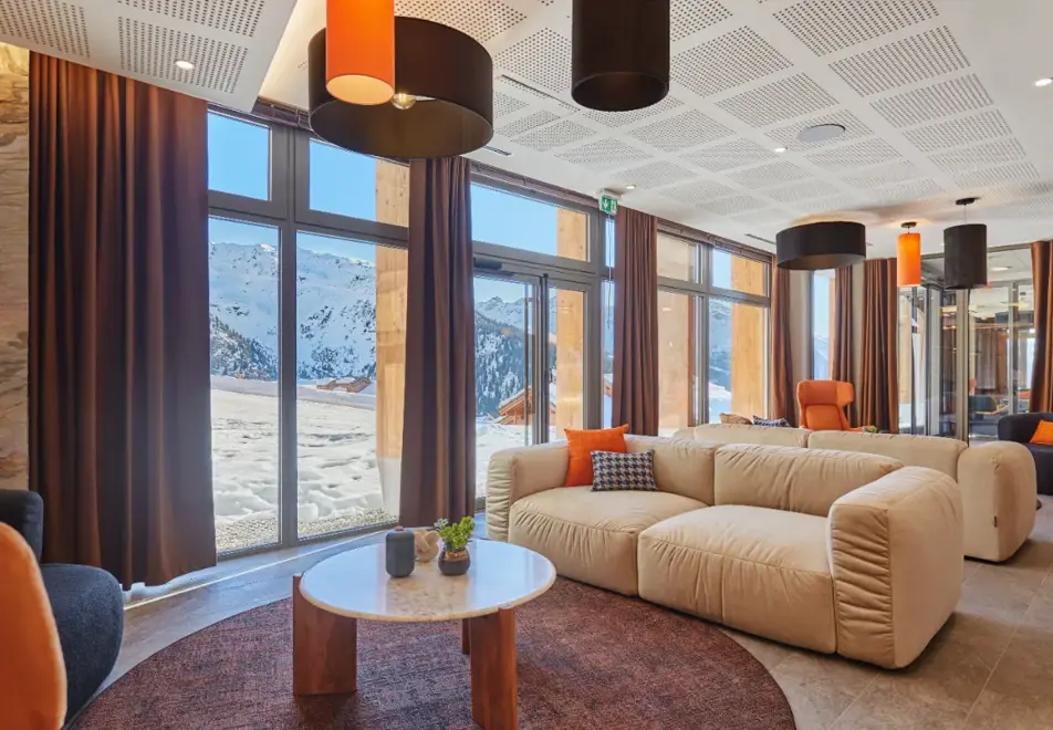 l'Ecrin Blanc, La Rosiere (self catered apartments) - Reception/lounge area
