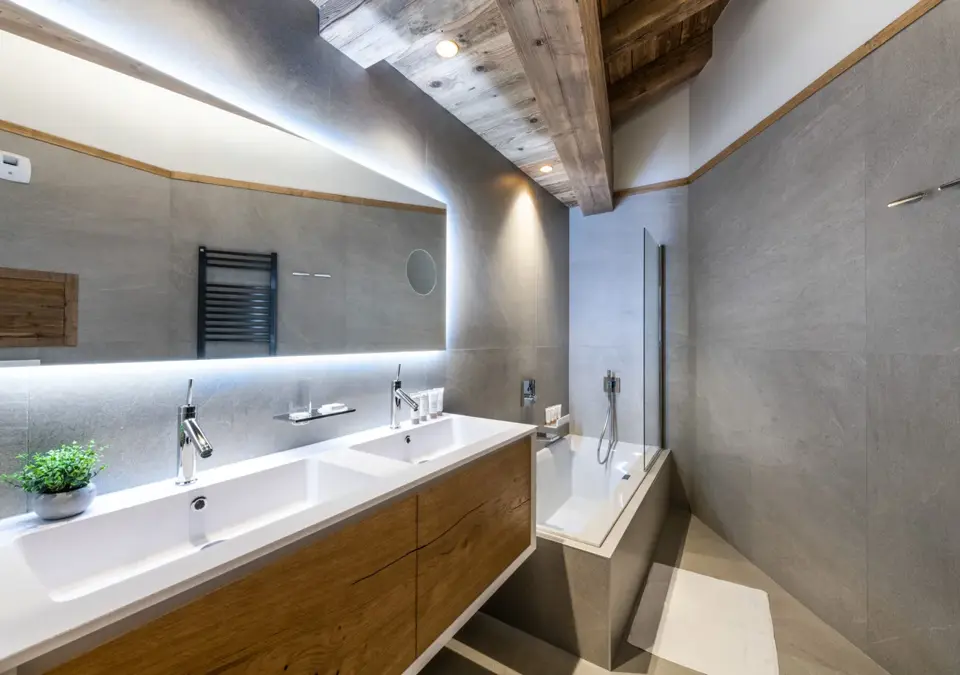 6-Alaska Lodge-Val d'Isere (11).webp