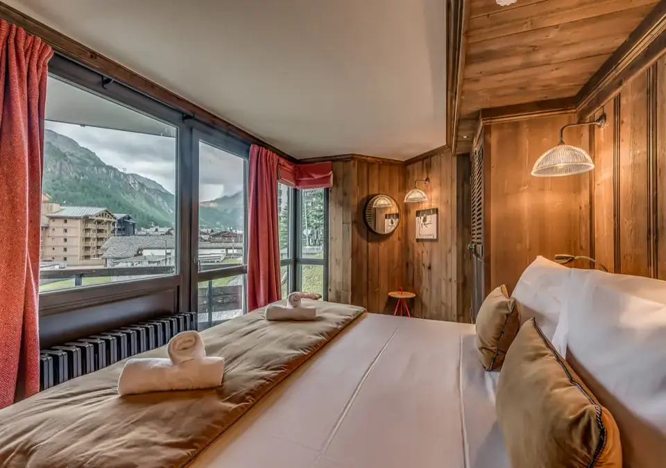 Le Val d'Isere-Val d'Isere-CHEVRIL Apt (andyparant) (1).webp