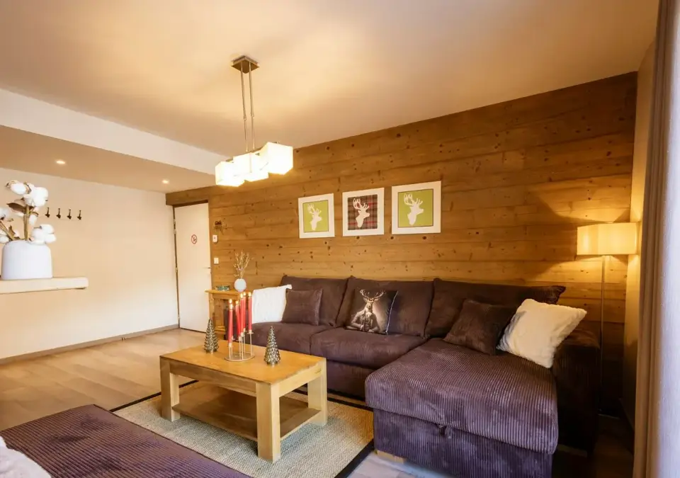 Adrien-Valloire-Apt 7 (5).webp