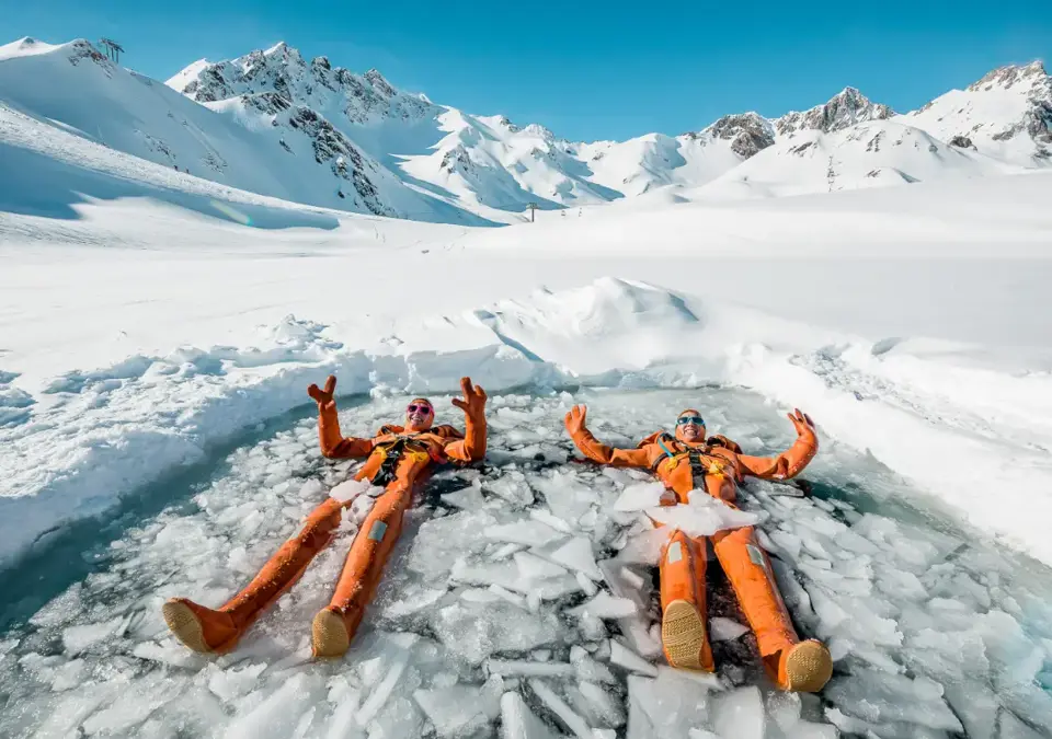 Tignes-Tarentaise-Ice floating (©andyparant).webp