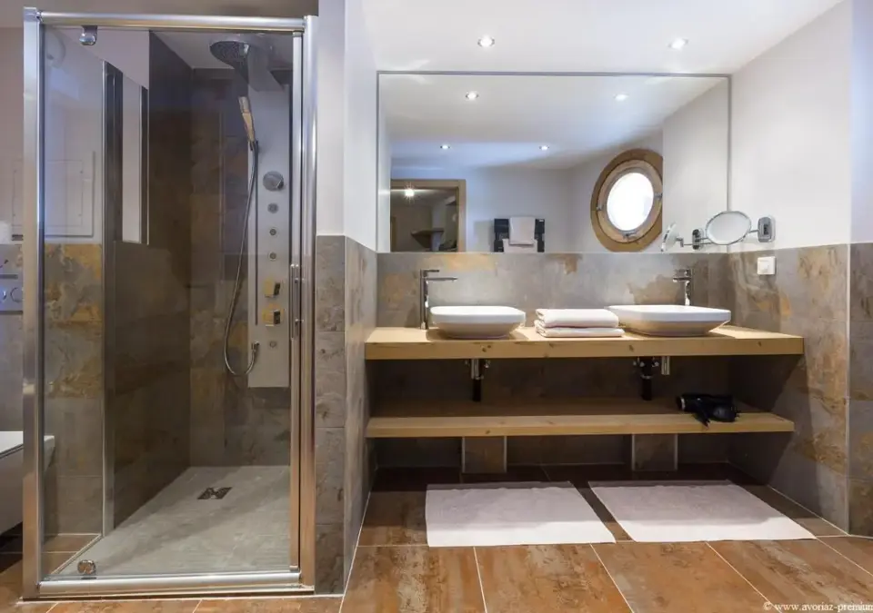 Kouria-Avoriaz-4 bed 10 premium (10).webp