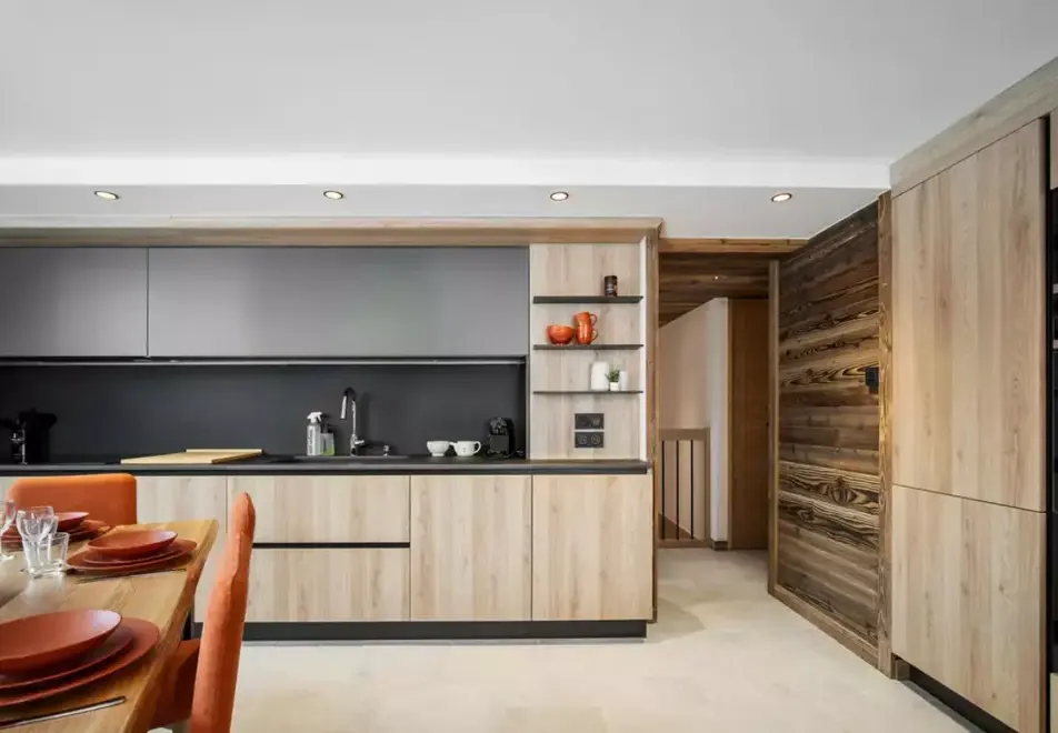 Le Quartz, Tignes Val Claret (self catered apartments) - Typical style of 203, 303, 403, 503