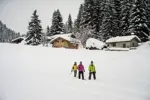 Snowshoeing ©Guillaume-Grasset-Office-de-Tourisme-de-Pralognan-la-Vanoise (3).webp