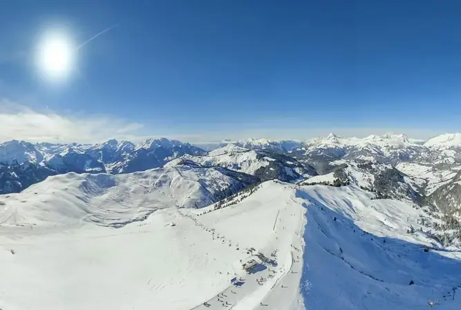 Notre Dame de Bellecombe Val d'Arly-Ski area (2).webp