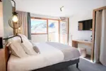 Les Cretes-Les Deux Alpes-Typical room (4).webp