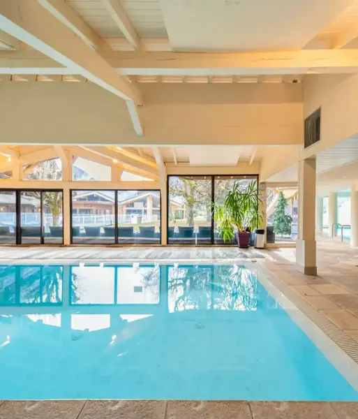 Hotel Le Crêt, Morzine (hotel) - Indoor heated pool