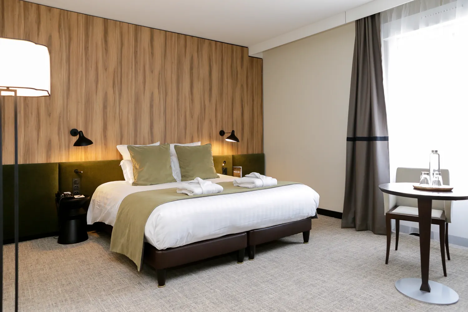 Le Richebourg bedroom2.webp