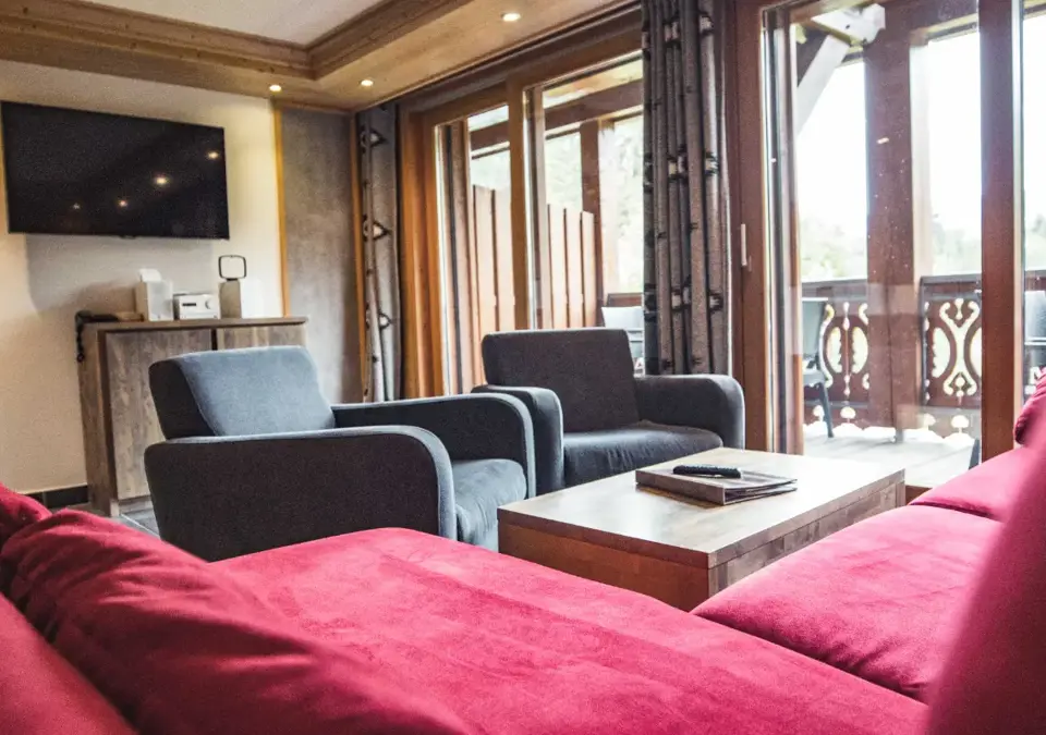 Chalet Adelphine 5+6-Les Gets (2).webp