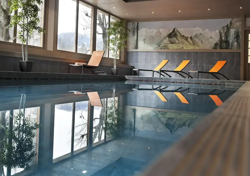 Le Coeur d'Or-Bourg St Maurice-Indoor pool (2).webp