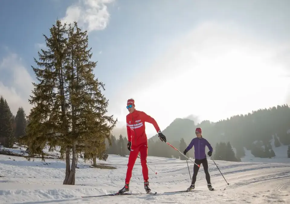 Champagny ESF nordic skiing lessons.webp