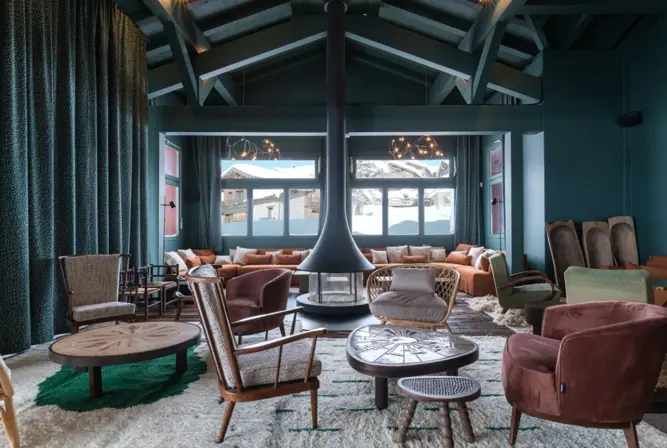 Hotel ILY-La Rosiere-hotel lounge.webp