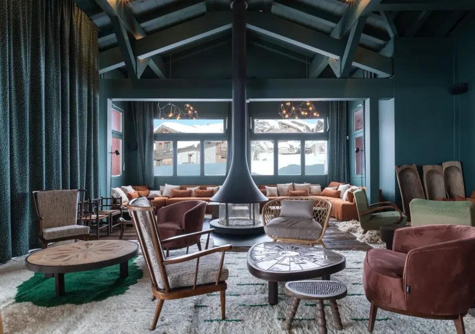 Hotel ILY-La Rosiere-hotel lounge.webp
