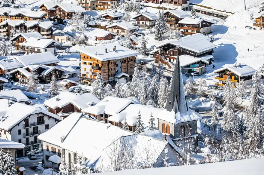 Les Gets ski village (MelCarle) (2).webp