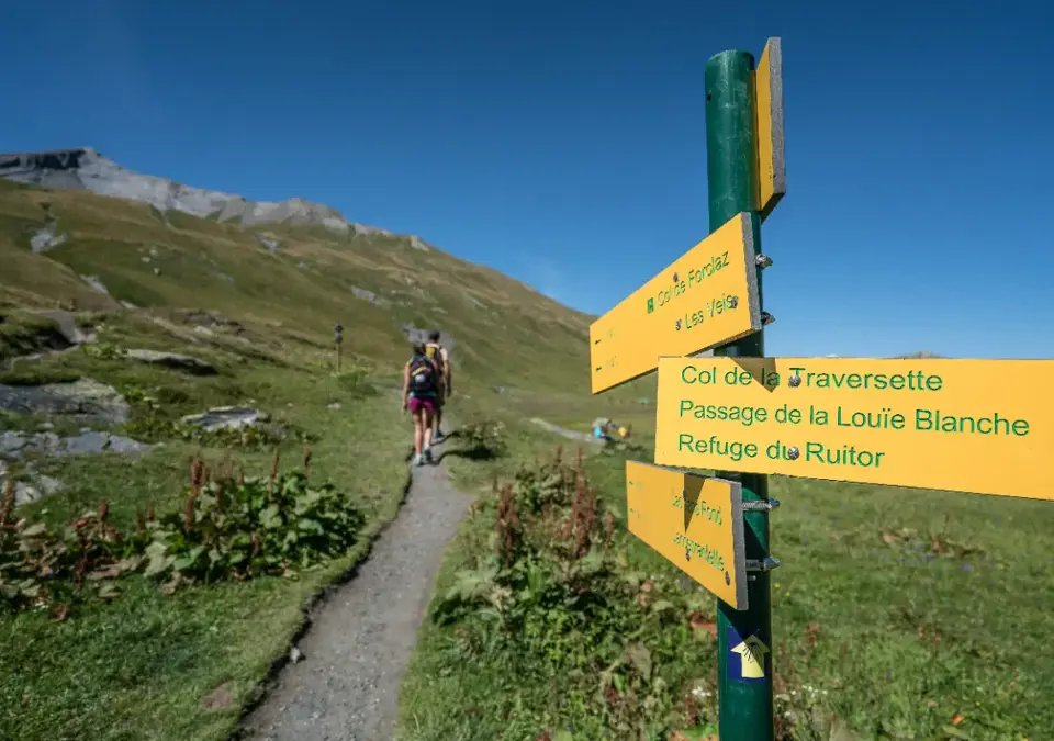 La Rosiere walking (1).webp
