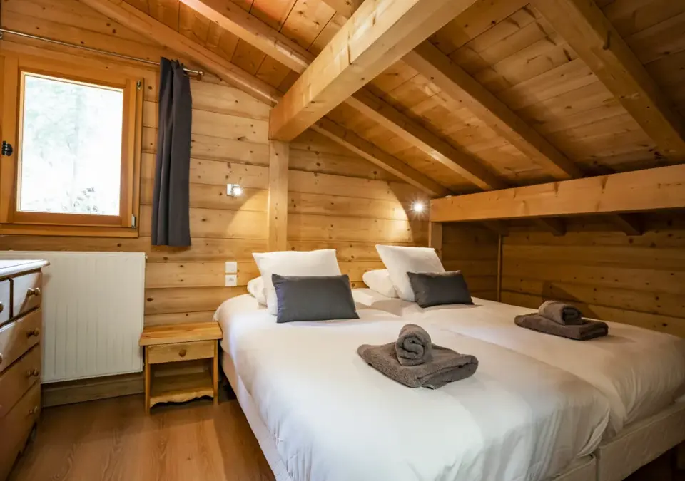 Chalet Le Refuge-Chatel-Bedroom (3).webp