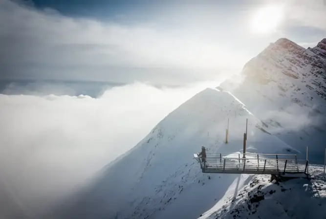 La Clusaz walkway (©Pierrick Aubert).webp