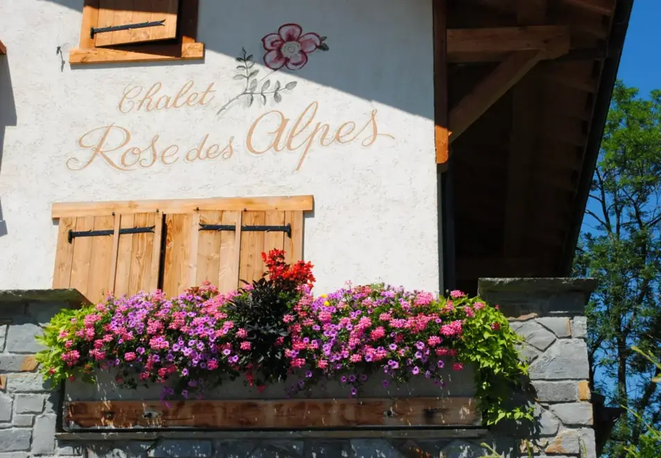 Rose, Samoens (self catered apartments)