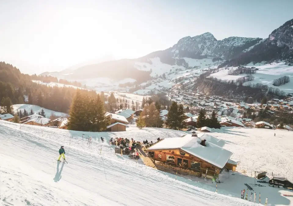 Le Grand Bornand altitude restaurant.webp