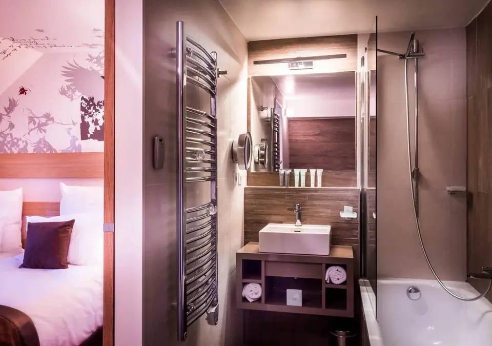 Hotel Le Grand Aigle-Serre Chevalier-Typical room (2).webp