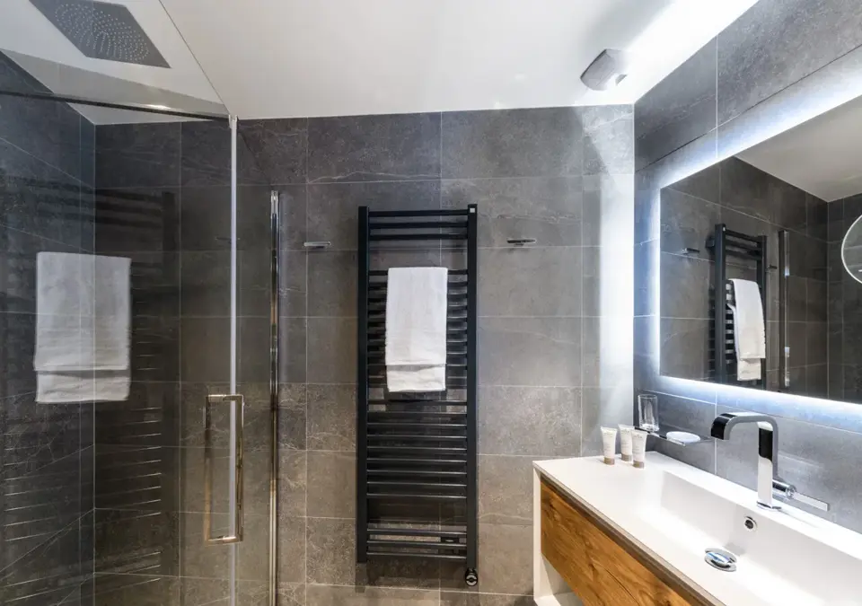 4-Alaska Lodge-Val d'Isere (9).webp