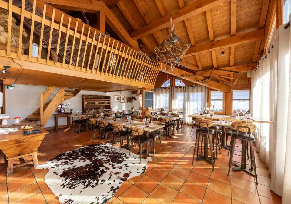 Hotel St Martin & Apartments-Le Grenier restaurant-bar (1).webp