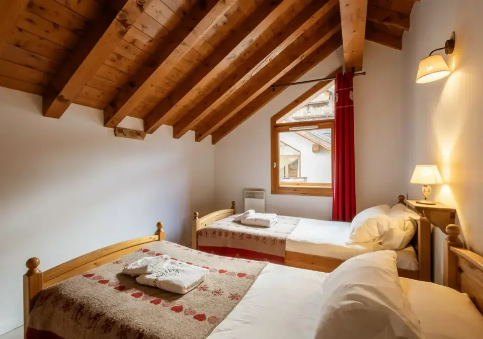 Adrien-Valloire-Apt 5 (5).webp