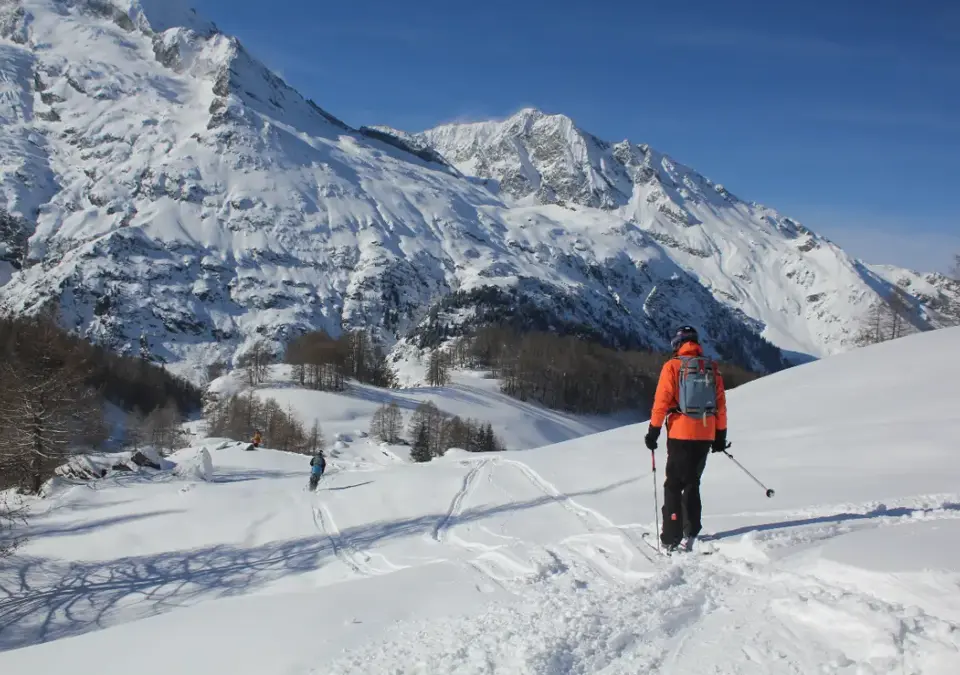 Sainte Foy off-piste skiing (DanielElkan) (2).webp