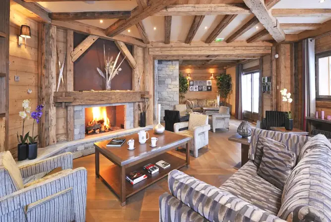 Jhana-Tignes Val Claret-Reception (1).webp