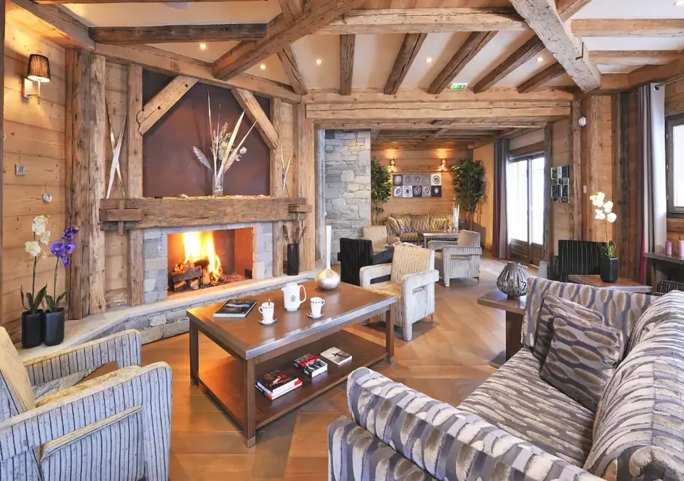 Jhana-Tignes Val Claret-Reception (1).webp
