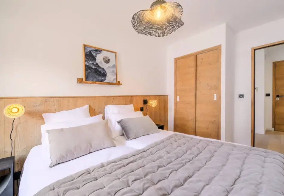 Source de Canopee, Saint Gervais les Bains - Typical 2 bed alc 6 (©AndrewClifforth)