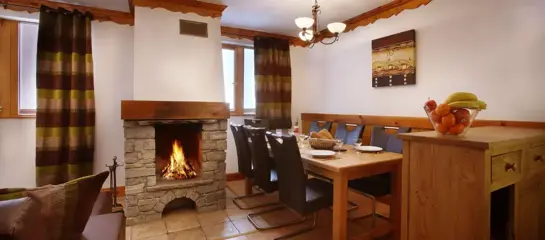 3 bedroom apartment sleeping 6 (may be duplex) (c.65m2):