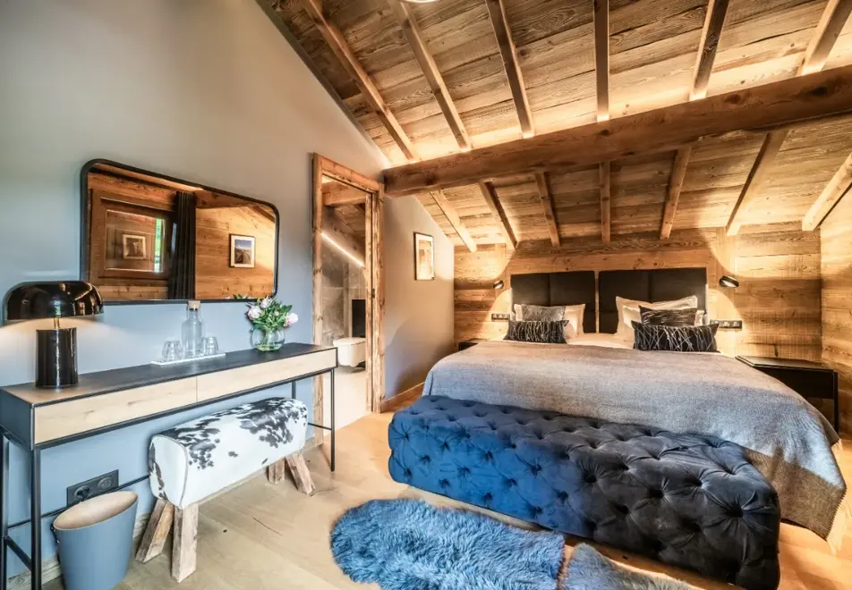 Chalet Kerasia, Morzine (self catered chalet) - Bedroom