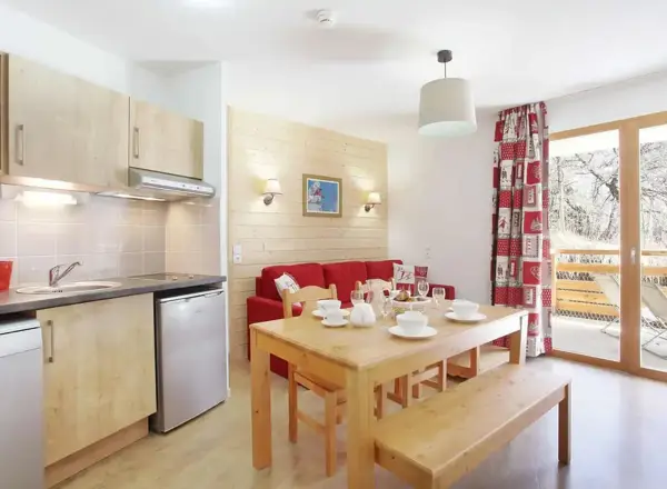 Le Crystal, Vaujany (self catered apartments) - Typical apartment style