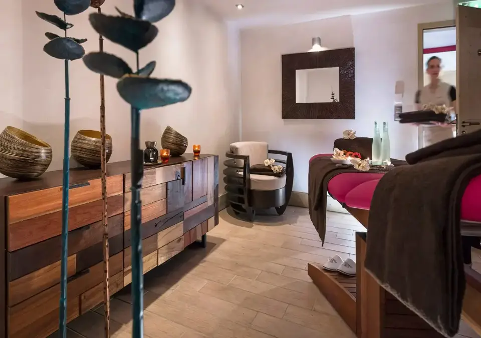 Le Centaure-Flaine-Treatment room.webp