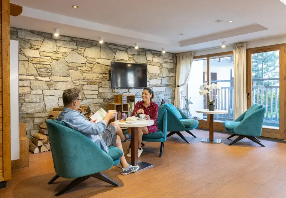 Hameau des Airelles, Montgenevre (self catered apartments) - Residence lounge (©Manureyboz)