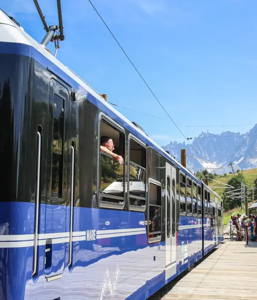 SUMMER HEADER-Tramway-du-Mont-Blanc (©Alexandre_JUILLET)-2000px.webp