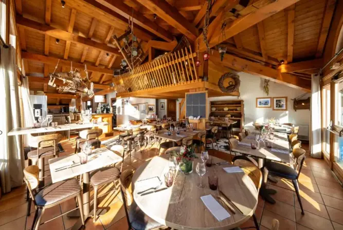 Hotel St Martin & Apartments-Le Grenier restaurant-bar (2).webp